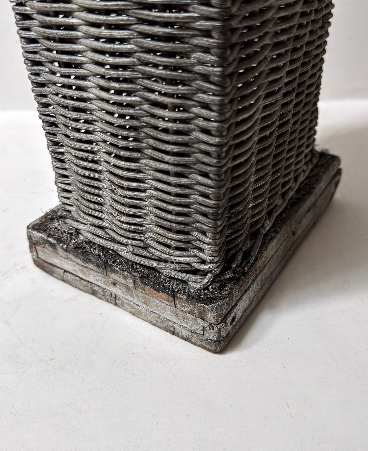 BUST 1930s ON HOLD