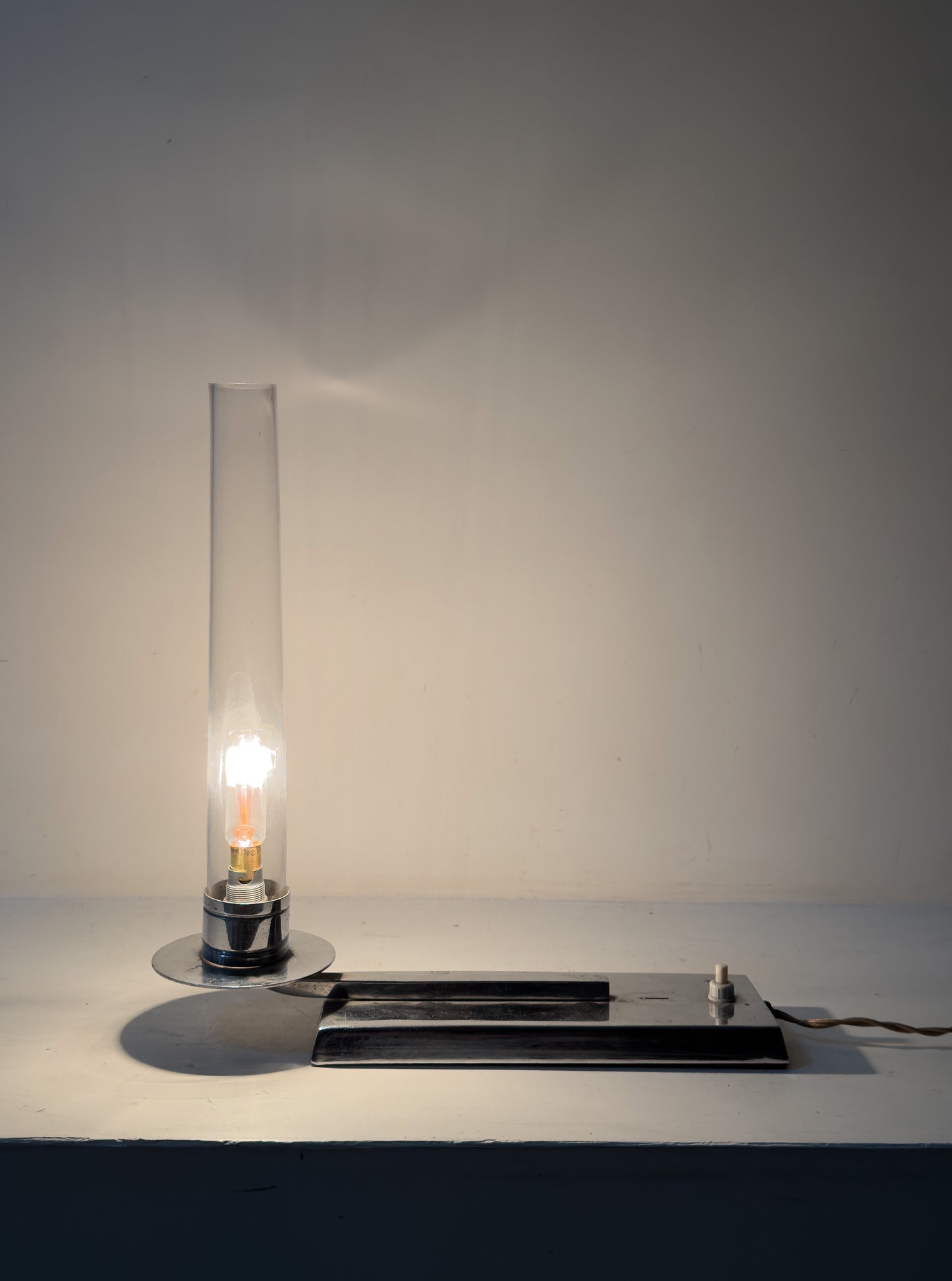 LAMP C1950