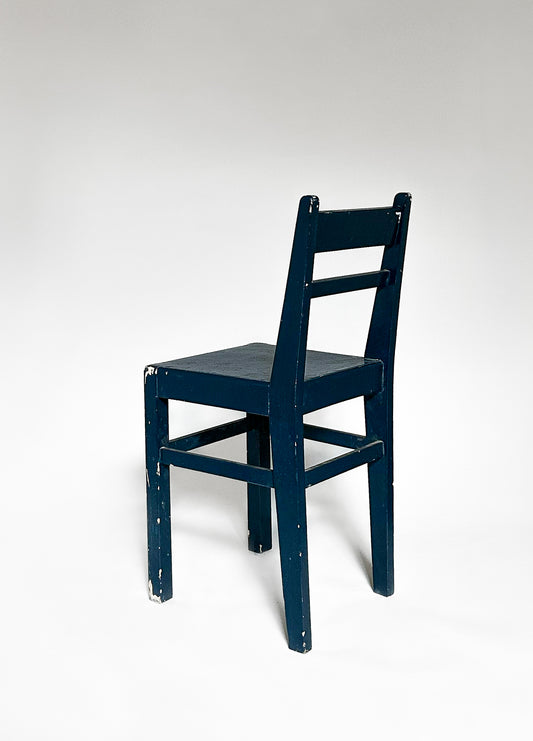 BLUE CHAIR C1930